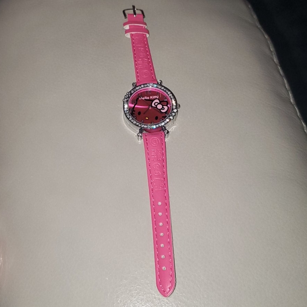 Watch - Picture 14 of 16